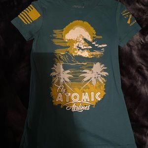 Women’s size M grunt style t shirt